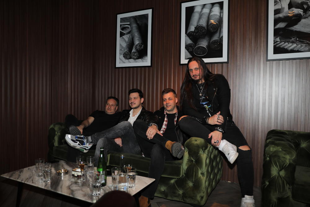 OVO NISTE VIDELI! Pojavile se FOTKE članova Lexington benda od pre 20 GODINA! Fanovi oduševljeni ovim činom! (FOTO)