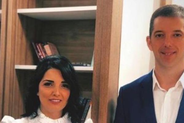 MILENA IVANOVIĆ SE UČLANILA U SNS! Marko Đurić je dočekao BIRANIM REČIMA! (FOTO)