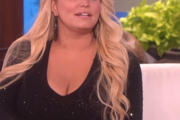 POZNATA GLUMICA IMALA 108 KG NAKON TRI TRUDNOĆE SE BAŠ UGOJILA! Uz pomoć OVOG trika je izgubila 45 kg! HIT!