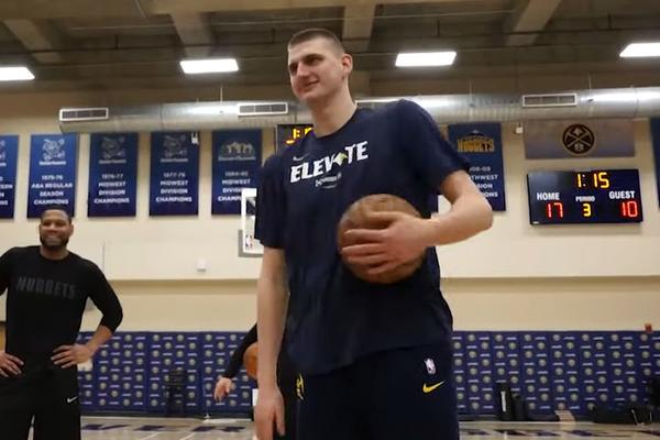 JOKIĆ USKORO STIŽE U ORLANDO: Ali pre nego što se priključi saigračima čekaju ga još 2 testa na koronu!