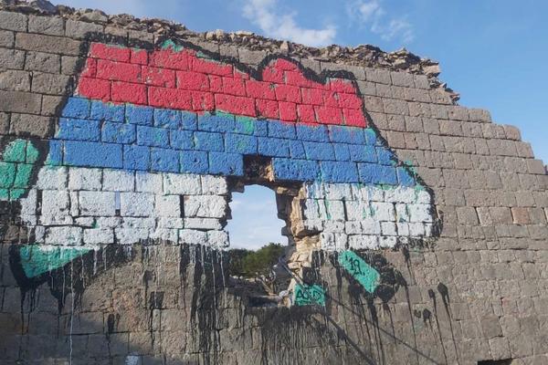 NACRTANA TROBOJKA NA TVRĐAVI IZ 19. VEKA: Crnogorske vlasti BESNE (FOTO)