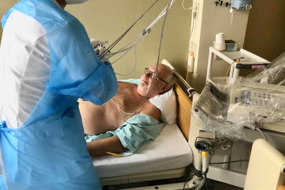 ISPOVEST ČOVEKA KOJI JE ZARAŽEN KORONAVIRUSOM: Loše mu se piše zbog NJEGOVIH GODINA, a njegove reči PROGANJAJU!