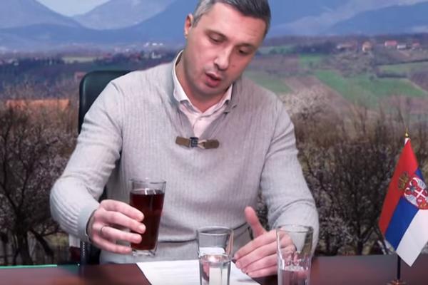 GLASAČI SNS MASOVNO POTPISUJU PETICIJU PROTIV MIGRANTSKE POLITIKE NAKON MOJE EMISIJE! Boško ima novi BISER