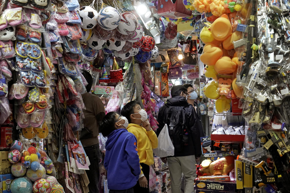 KORONAVIRUS I DALJE SEJE SMRT! Objavljeno koliko je ljudi JUČE umrlo!