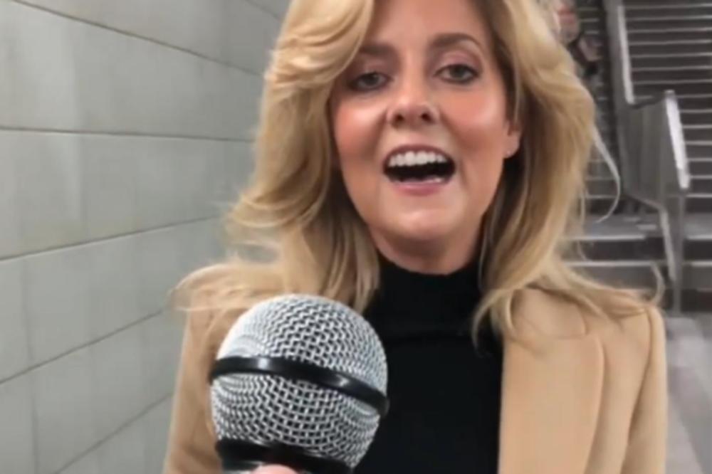 ZAUSTAVILI SLUČAJNU PROLAZNICU I OSTALI ŠOKIRANI NJENIM GLASOM: Ova žena peva NAJLEPŠE NA SVETU i treba joj POMOĆ!