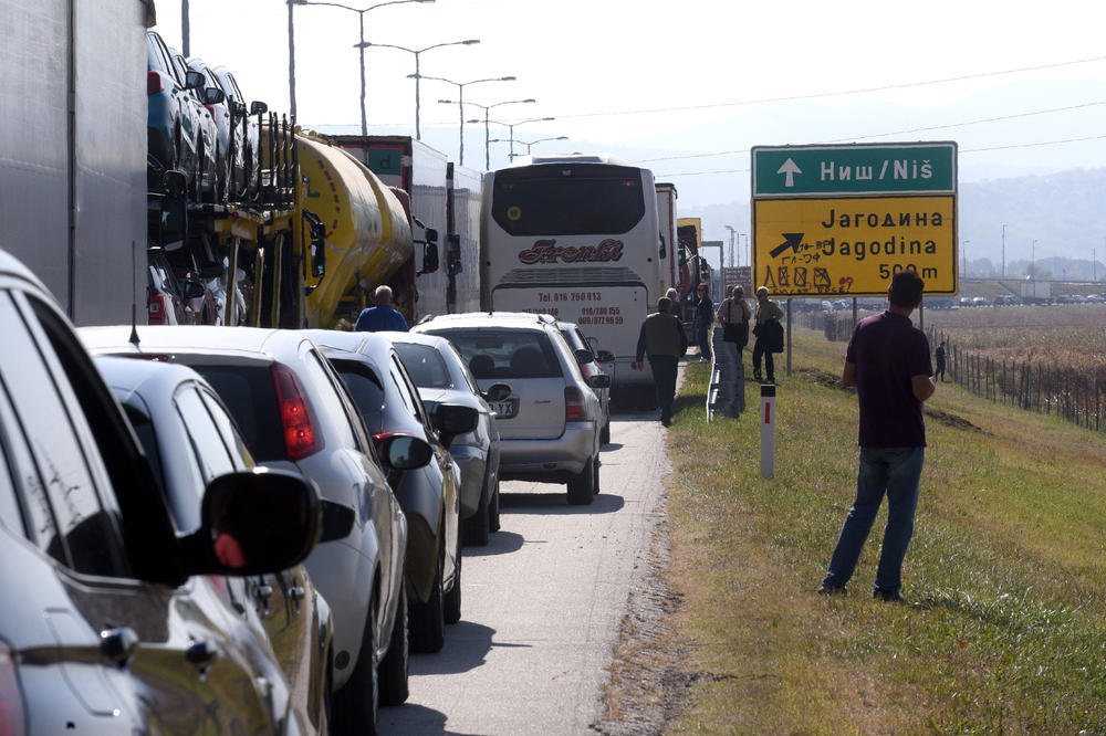 AMSS: Upozorenje vozačima u planinskim predelima zbog odrona!