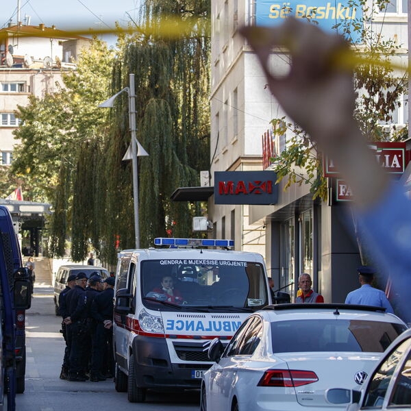 Jezivo! U gepeku pevača pronađeno telo u poodmakloj fazi raspadanja