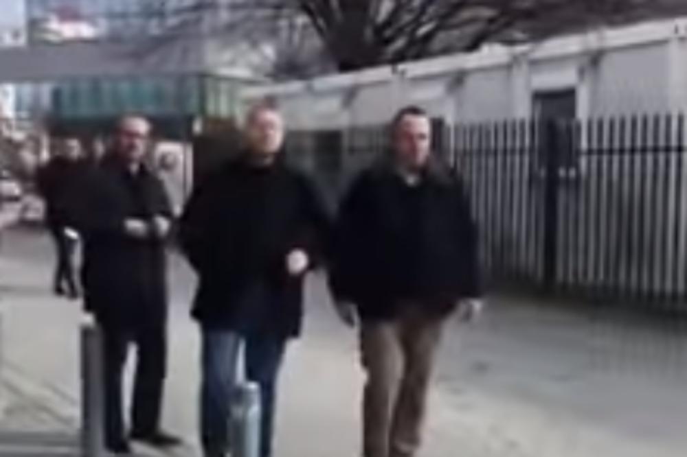 SKANDAL U PRIŠTINI! Kurijev zamenik GAĐAN JAJIMA: PONIŽEN DO KOSKE! (VIDEO)