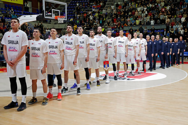 ORLOVI TRENIRAJU PUNOM PAROM! Srpski košarkaši se pripremaju za iskušenja koja ih očekuju za desetak dana! (VIDEO)