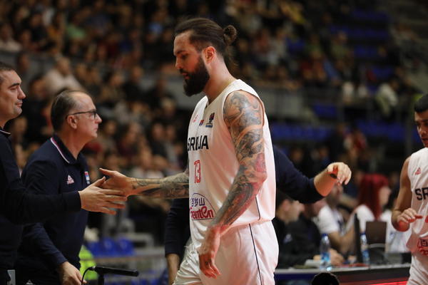 NOVA DETONACIJA NA MALOM KALEMGDANU: Raduljica u Zvezdi! (FOTO)