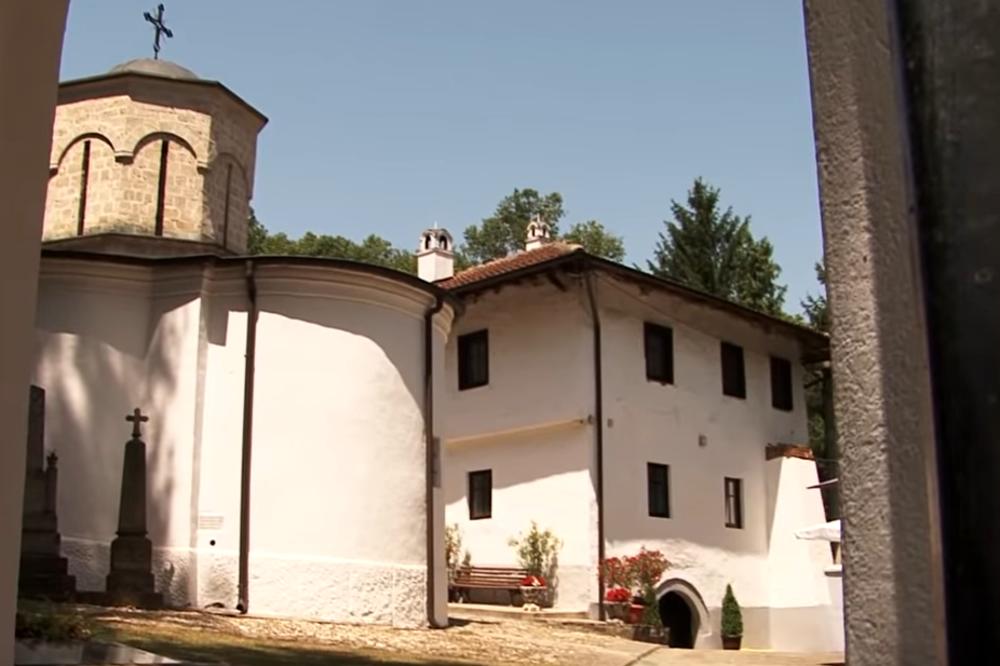 OSMO SVETSKO ČUDO U SRCU SRBIJE: Ovo je manastir u kojem Gospod uslišava naše molitve! (FOTO)