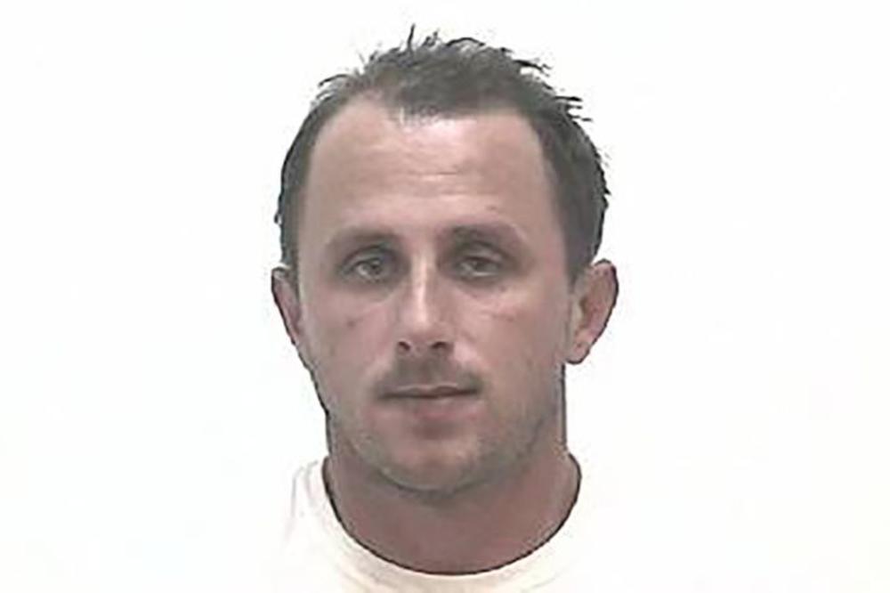 SRBIN NA MALTI OPTUŽEN ZA ZLOSTAVLJANJE DECE! Devojčica od 15 GODINA prva je optužila BOJANA!