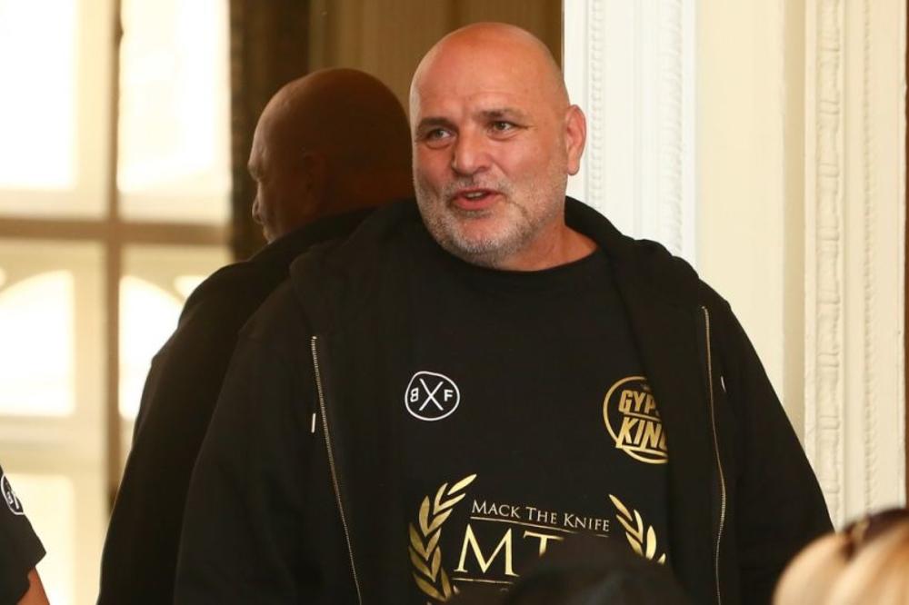 OTAC TAJSONA FJURIJA JE JEDINI ČOVEK KOGA SE TAJSON PLAŠI: Pre 9 godina ISKOPAO JE OKO ČOVEKU U TUČI! (VIDEO)