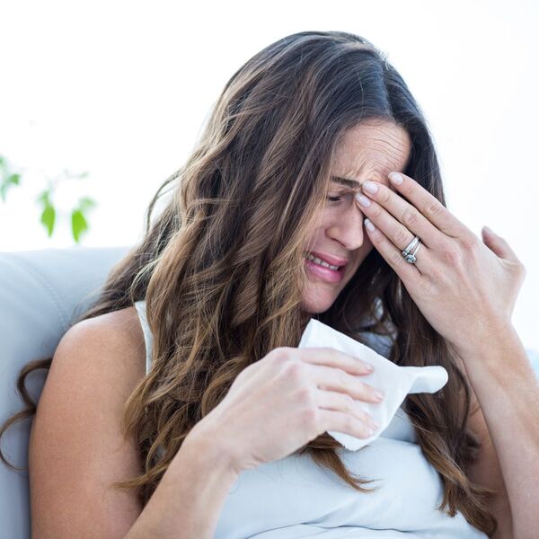 Uzela je dečku telefon i pogledala poruke: Čim je pročitala prvu, slomila se, suze su same potekle