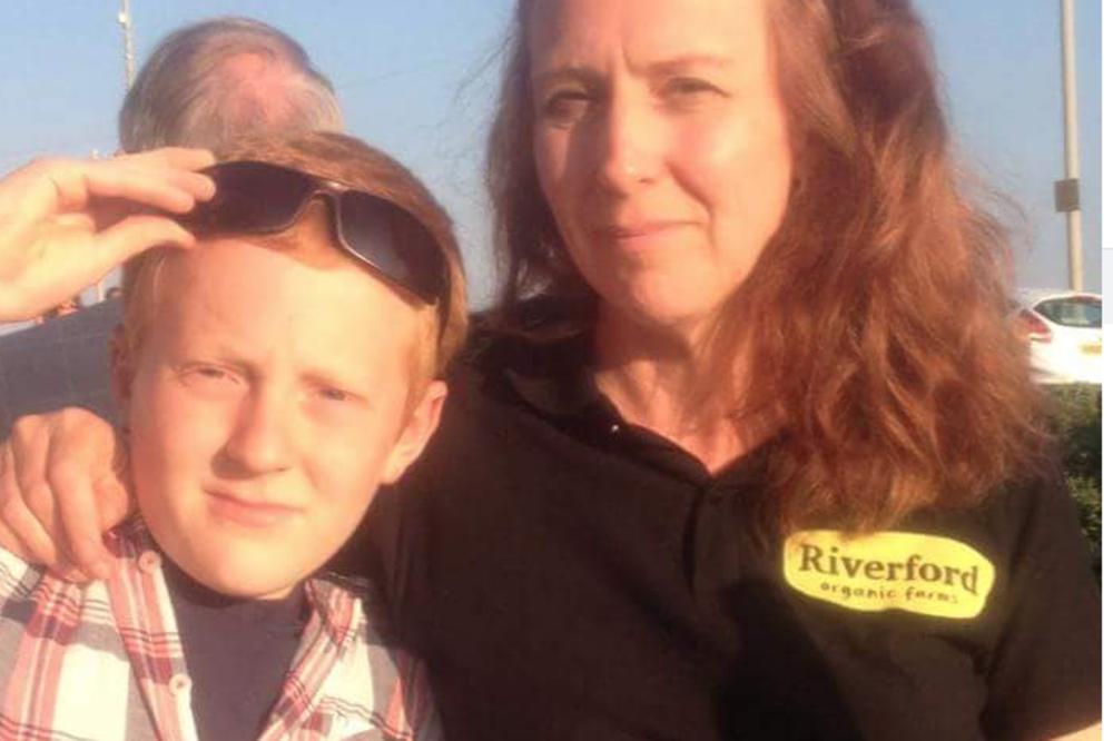 DOŠAO JE IZ ŠKOLE I UZEO ŠAKU TABLETA: Majka otkrila potresne POSLEDNJE REČI sina koji se ubio zbog MALTRETIRANJA!