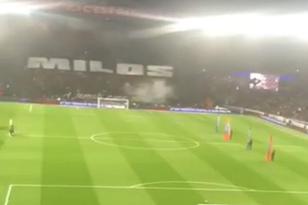 CEO PARK PRINČEVA SKANDIRAO "MILOŠ, MILOŠ": Navijači Pari Sen Žermena koreografijom odali poštu legendarnom Srbinu!