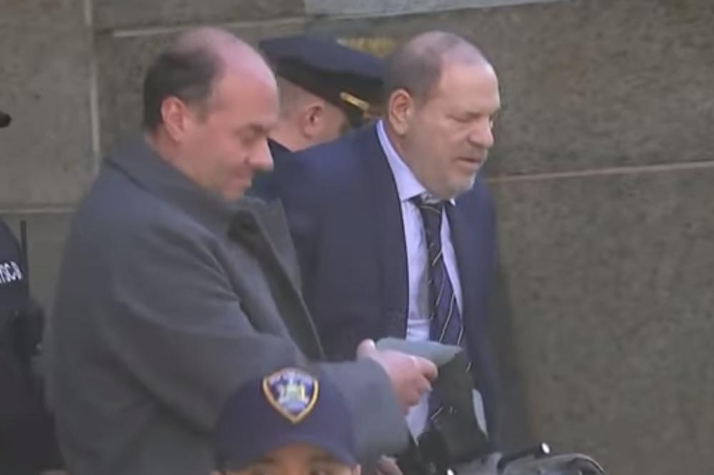 HOLIVUDSKI SILOVATELJ HARVI VAJNSTIN U ZATVORU 23 GODINE! Svojim žrtvama mora da plati i astronomsku odštetu!