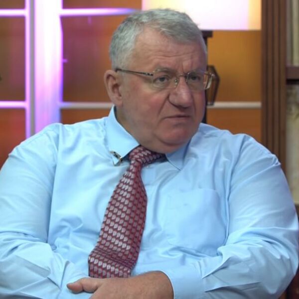 ŠEŠELJ OBJAVIO SLIKU IZ RANE MLADOSTI: Nismo mogli da ga prepoznamo, ŠOK NAD ŠOKOVIMA (FOTO)