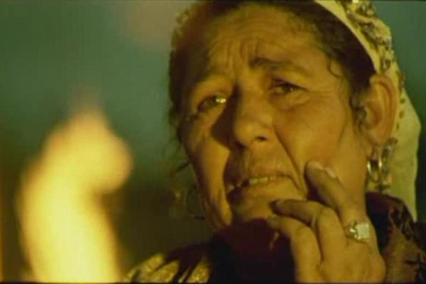 OD NJE JE KUSTURICA NAPRAVIO ZVEZDU KANSKOG FESTIVALA! Optužena da je KUPOVALA BEBU, pobegla u FRANCUSKU od MAFIJE