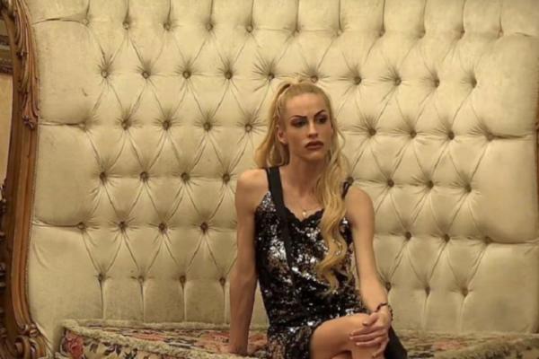 NATAŠA GURNULA ROĐENU MAJKU NIZ STEPENICE! Razlog ovog BRUTALNOG NASILJA je još BIZARNIJI