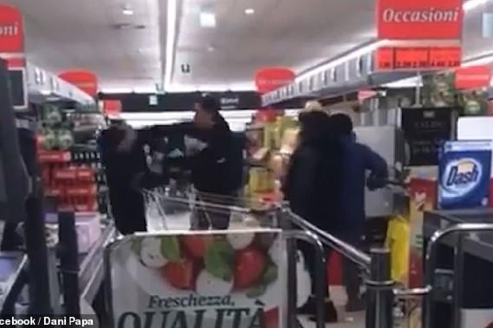 ŠOK SNIMAK IZ ITALIJANSKE PRODAVNICE: Pogledajte šta PANIKA čini ljudima (VIDEO)