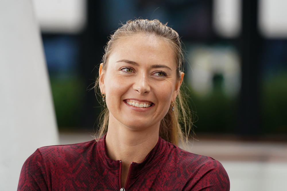 MARIJA ŠARAPOVA PROMENILA LIČNI OPIS, UOPŠTE NE IZGLEDA VIŠE OVAKO: Ljudi se KRSTILI, da li je ovo STVARNO ONA?