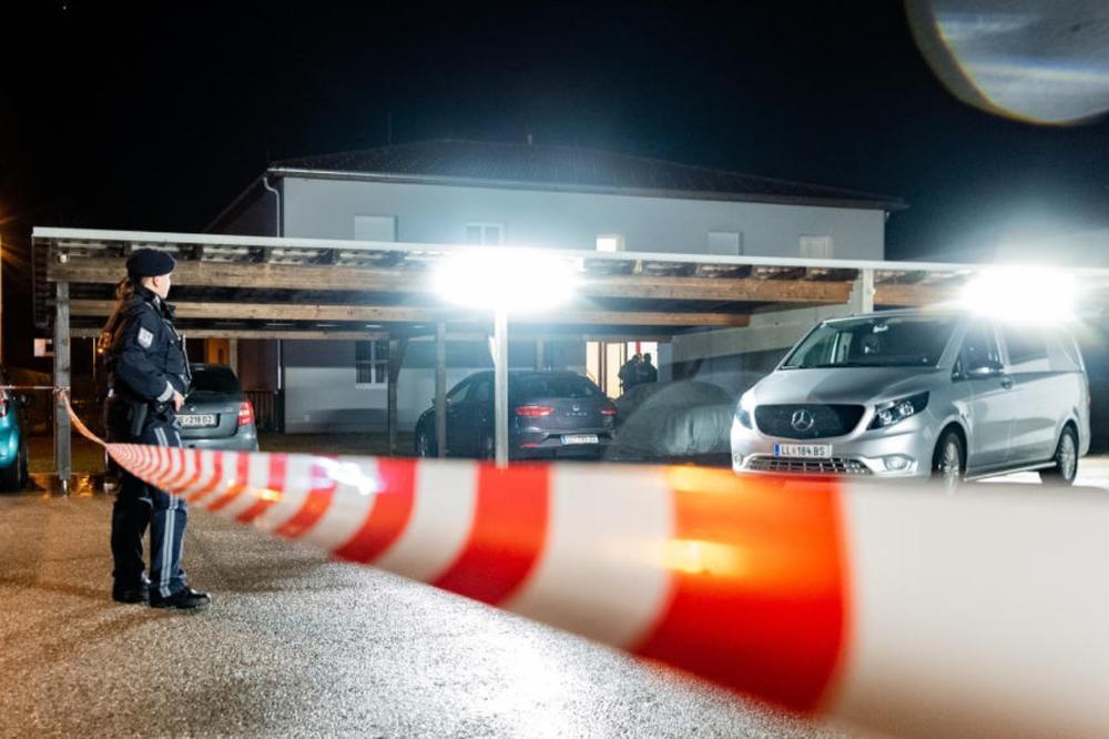 KRISTIJAN OCA ZADAVIO DOK JE MAJKA SVE GLEDALA: Krvava drama posle užasne svađe u porodici!