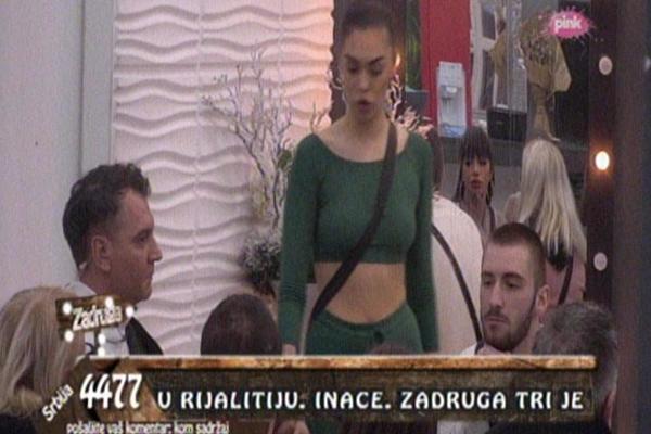 Zorica prljavom vodom polila Mensura i Minu! (VIDEO)