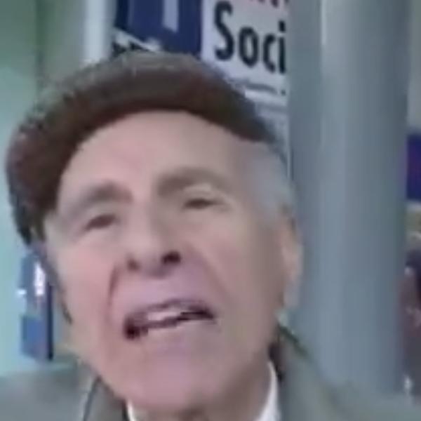REAKCIJA OVOG DEKE KADA JE SHVATIO DA NEMA PASTE U MARKETU JE POBEDILA! Ovakva panika nije bila ni pred RAT (VIDEO)