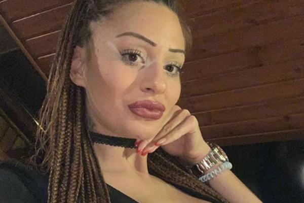 DA LI SE SEĆATE KRISTINE MANDARINE? E, pa zaboravite njen lik! Ona danas izgleda POTPUNO DRUGAČIJE, OGROMNA PROMENA