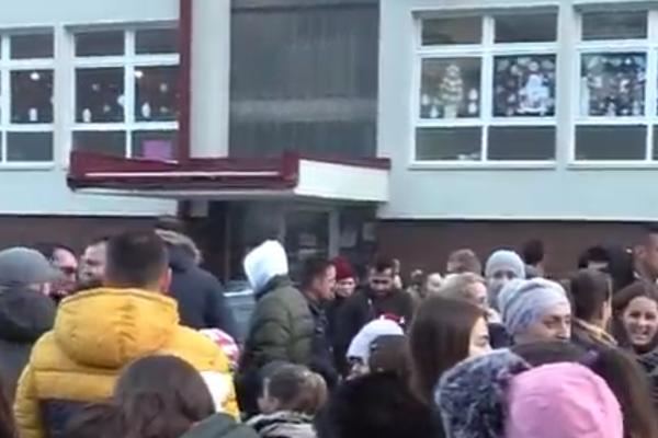 SRPSKA DECA U SREBRENICI IZ STRAHA VIŠE NE IDU U ŠKOLU: Roditelji se odlučili za DRASTIČAN KORAK zbog PRETNJI