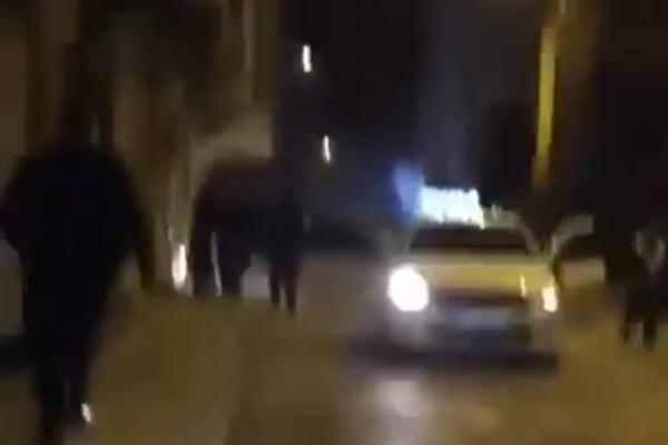 ZEMLJOTRES POGODIO PRESTONICU: Ljudi POSKAKALI iz KREVETA!