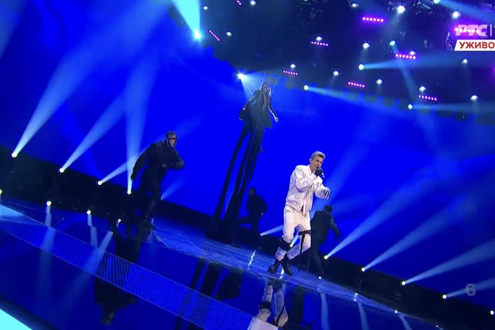 KOMENTARI PUBLIKE JASNO POKAZALI KO JE FAVORIT OVE NOĆI! Ovaj nastup je dobio NAJVIŠE PODRŠKE