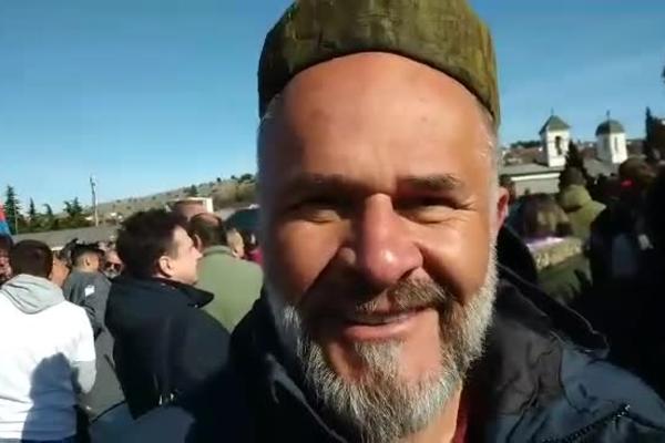 GUJO SE PRODRAO U KAMERU ESPRESA: Njegove reči svi Srbi treba da čuju! (VIDEO)