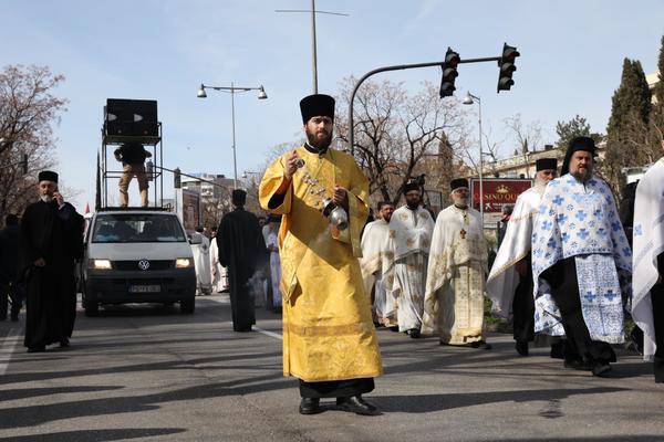 BILI SMO NA ČELU LITIJE U PODGORICI: Snimili smo veličanstven PRIZOR o kome će brujati CEO SVET! (VIDEO)