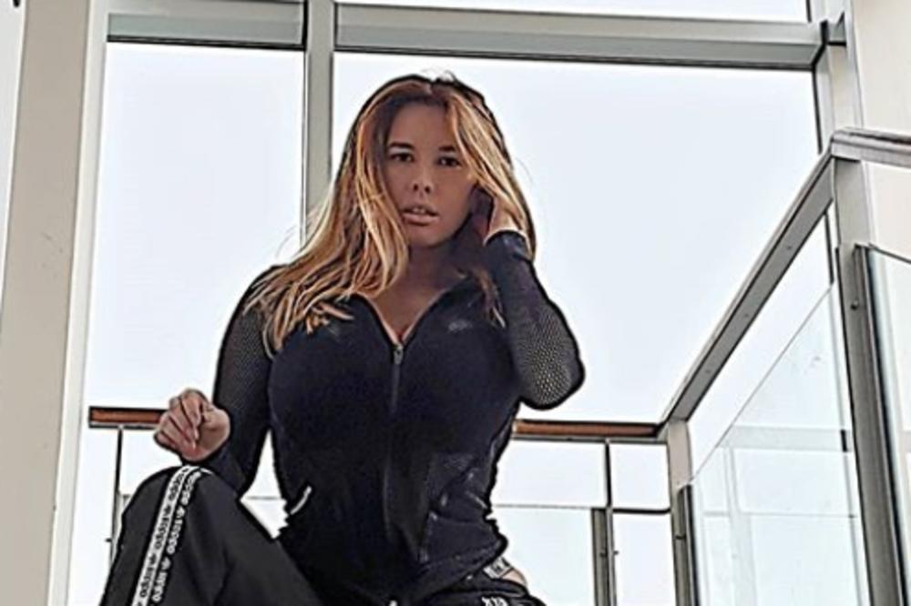 CELA BIVŠA JUGA OBOŽAVA OBLINE NIVES CELZIJUS A NIKO NE ZNA VELIKU TAJNU:Ona se NE ZOVE tako-OVO je njeno PRAVO IME