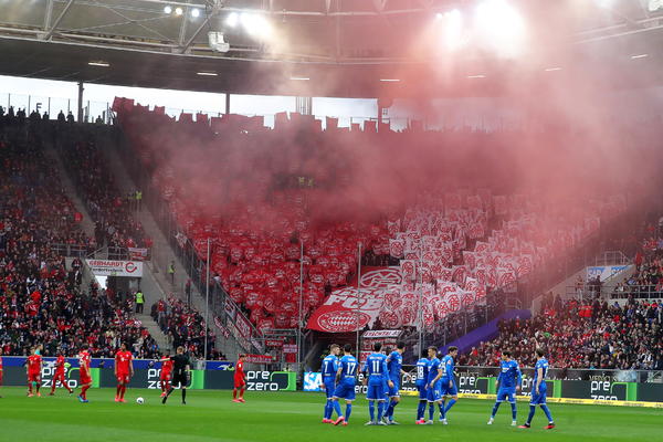 BAJERN NEMILOSRDNO IZREŠETAO HOFENHAJM: Trijumfovala i Borusija! Keln oprao Šalke!