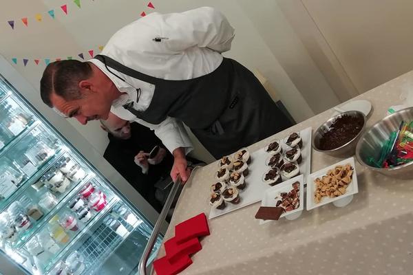 KORONA VIRUS SA UKUSOM ČOKOLADE? Italijanski poslastičar izdominirao, KAKO MU JE SAMO OVO PALO NA PAMET