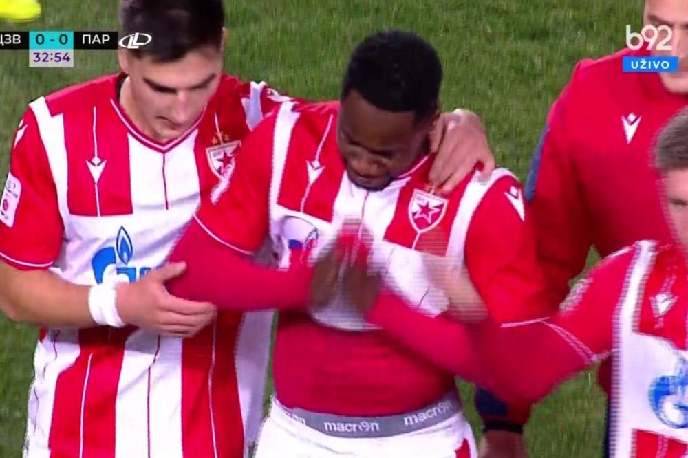 BOAĆI U SUZAMA: Napadač Zvezde zbog povrede plakao kao kiša na derbiju, ni saigrači nisu mogli da ga uteše!