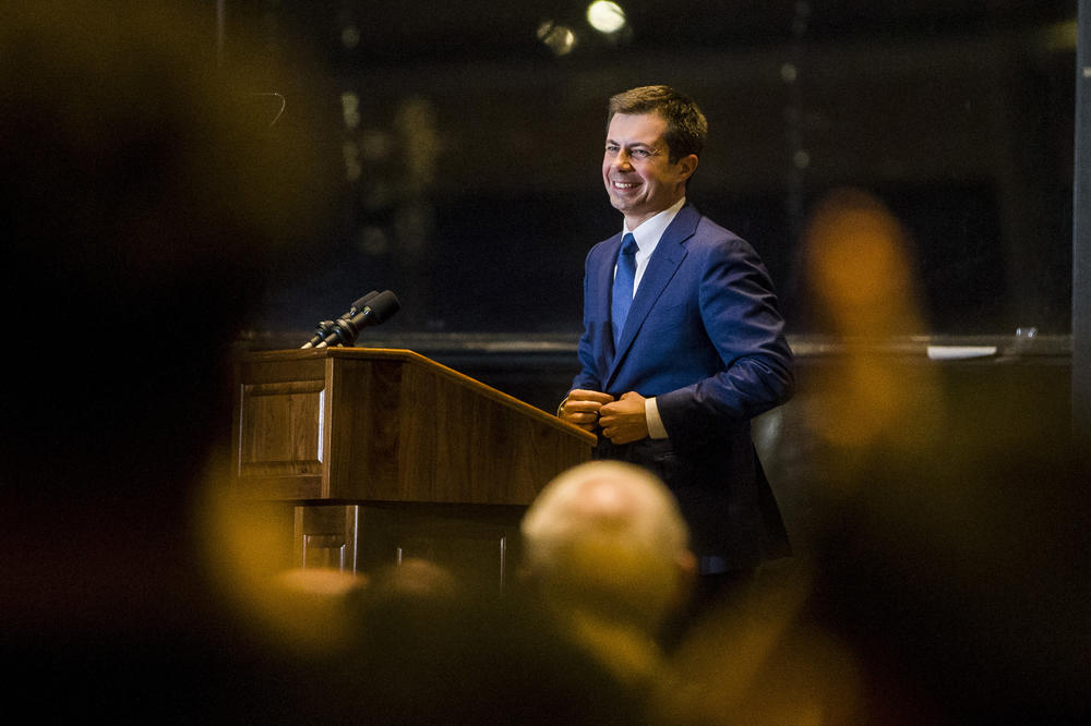 BIO JE NEOČEKIVANI FAVORIT, A SADA JE IPAK ODUSTAO: Još jedan kandidat ispao iz trke za BELU KUĆU (VIDEO)