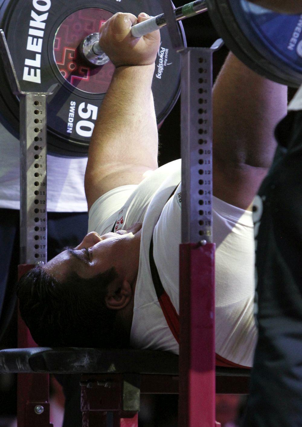 Siamand Rahman je bio rekorder u dizanju tegova