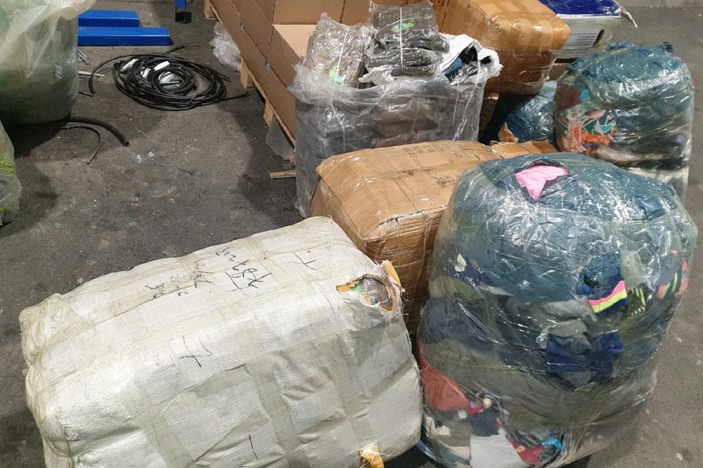 SRPSKI CARINICI ZAUSTAVILI SU AUTOBUS IZ ZAGREBA: Unuta je bio SAKRIVENI PRTLJAG, sve je bilo u džakovima (FOTO)