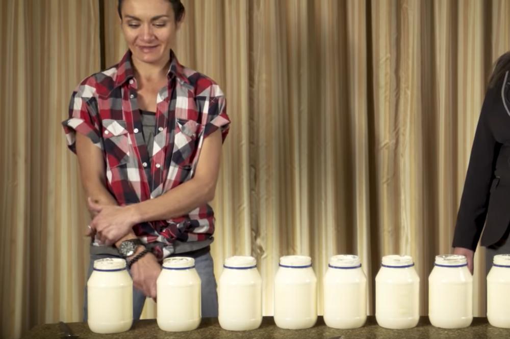 ŽENA POJELA 2,5 KG MAJONEZA ZA 3 MINUTA: Ko god pogleda OVO pripadne mu muka! (VIDEO)