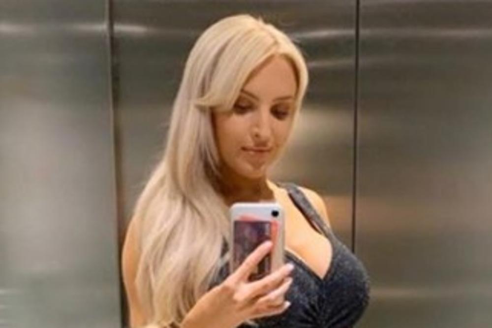 ZBOG BUJNIH GRUDI NOVINARKE NIJE MOGAO DA SE KONTROLIŠE: Scena koju će fudbaler Mančestera hteti brzo da zaboravi!