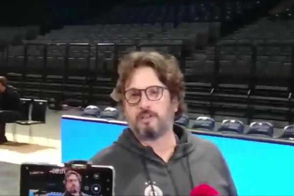 NOVI HIT U TRINKIJERIJEVOJ REŽIJI: Od njegovog odgovora na pitanje o koronavirusu pašćete sa stolice!