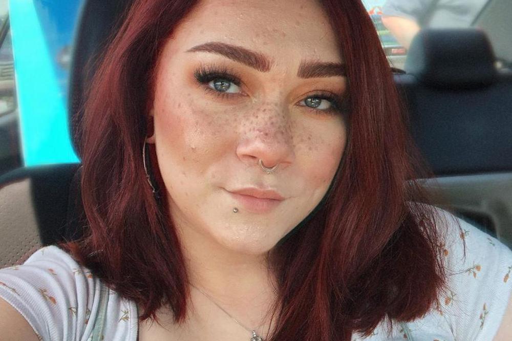 OVOJ LEPOTICI JE PERVERZNJAK POSLAO SLIKU SVOJE MUŠKOSTI: Onda je ona odlučila da ga UNIŠTI!