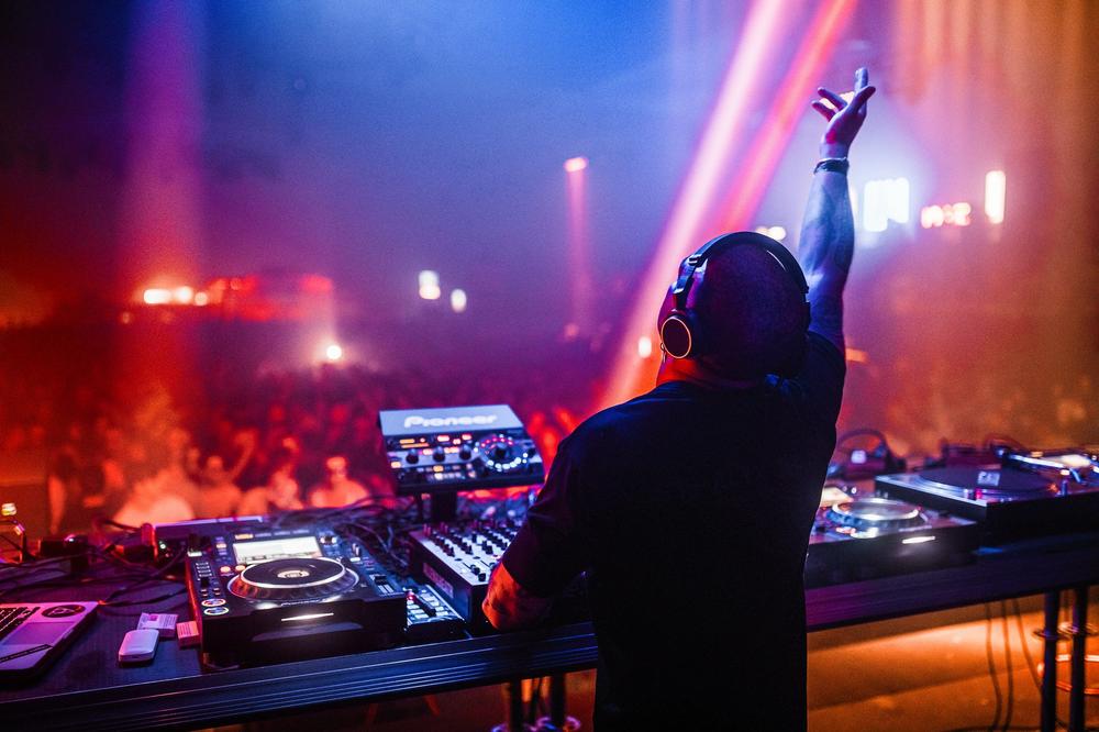 ILARIO ALICANTE RASPRODAO BEOGRADSKI HANGAR: Poslednjih 100 ulaznica u prodaji za Lovefest Fire