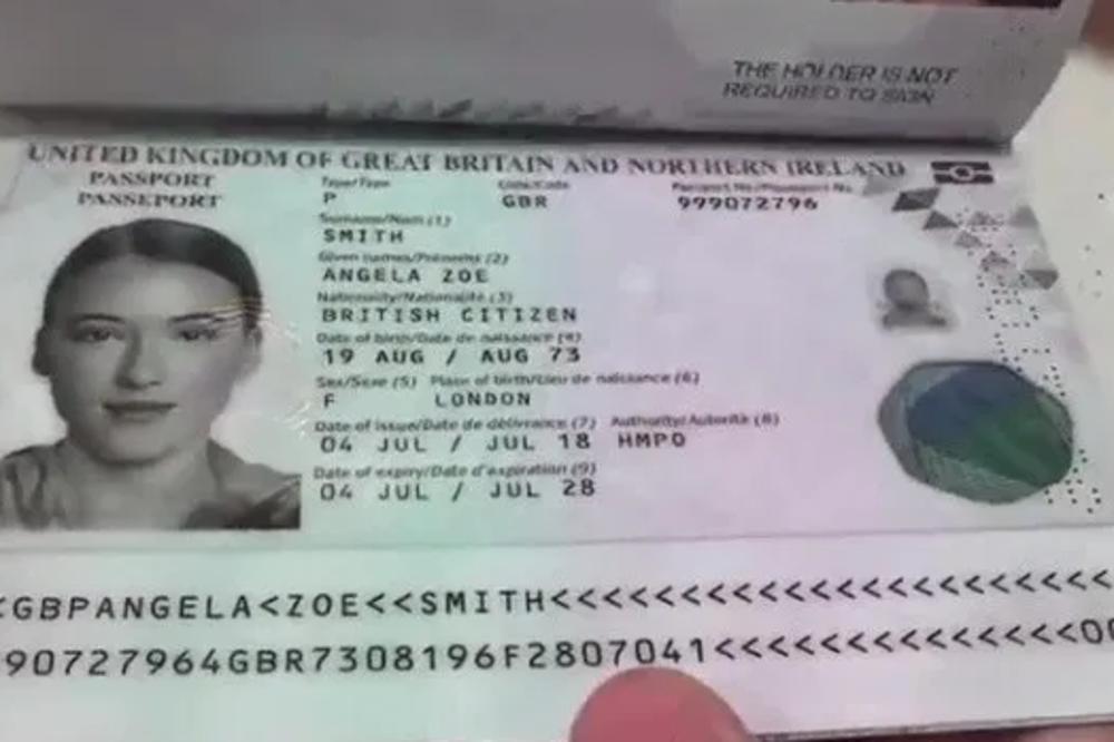 OVAJ PASOŠ JE POSTAO PREDMET ISMEVANJA ZBOG JEDNOG DETALJA: Da li možete da vidite kojeg? (FOTO)