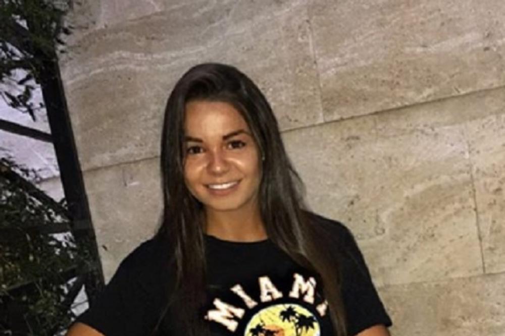 SVAKO BI JOJ DAO DA BAŠ NJEGA PREBIJE: Najbolja je Zvezdina sportistkinja, a kad vidite kako izgleda u bikiniju...