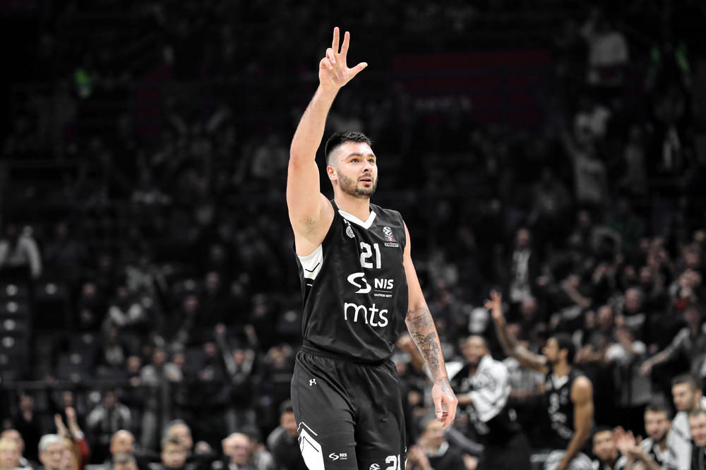 GROM IZ VEDRA NEBA: Vratio se Nikola Janković!